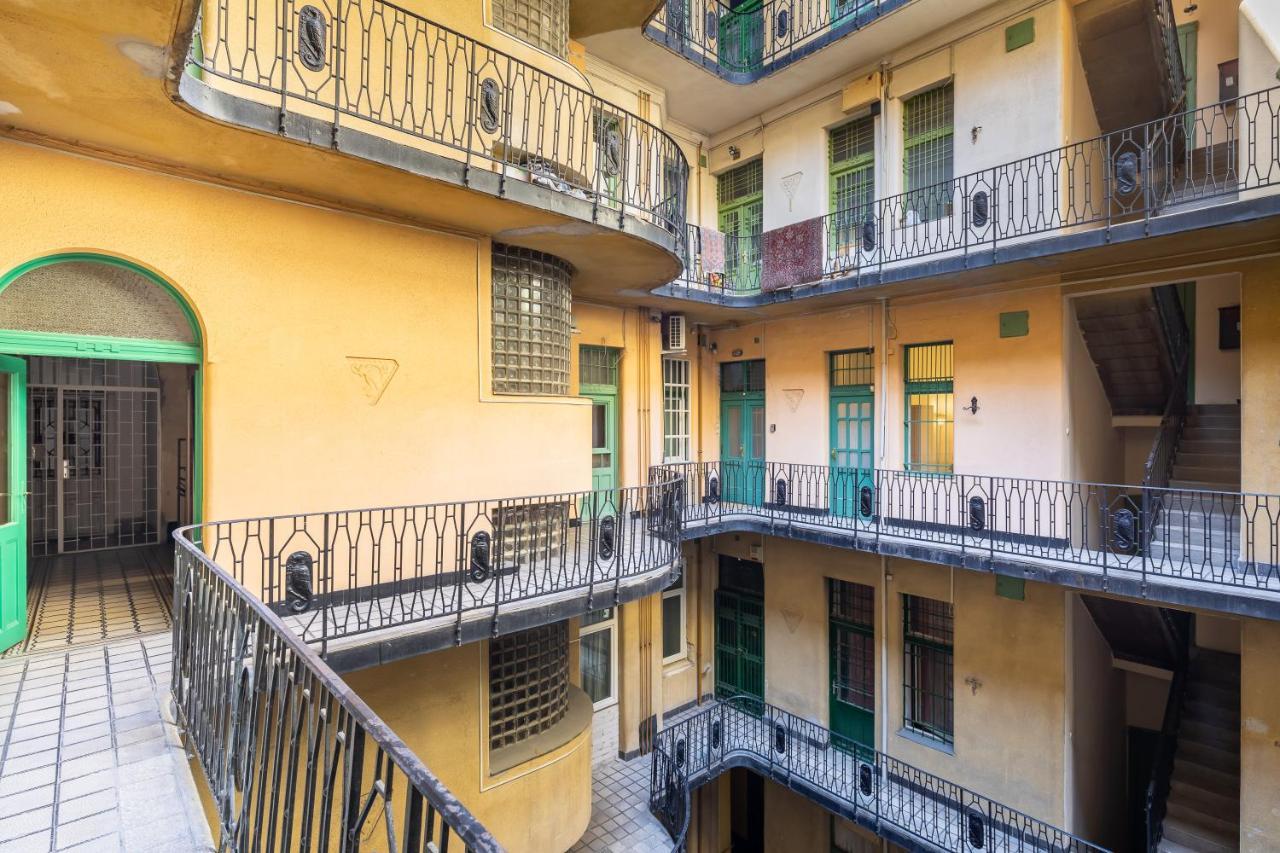 Huge Apartment In The City Center Budapest Exterior photo